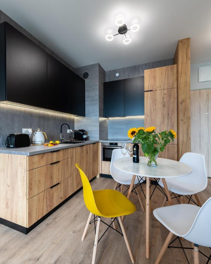 Airport Okecie Cybernetyki Apartments Warsawa Bagian luar foto