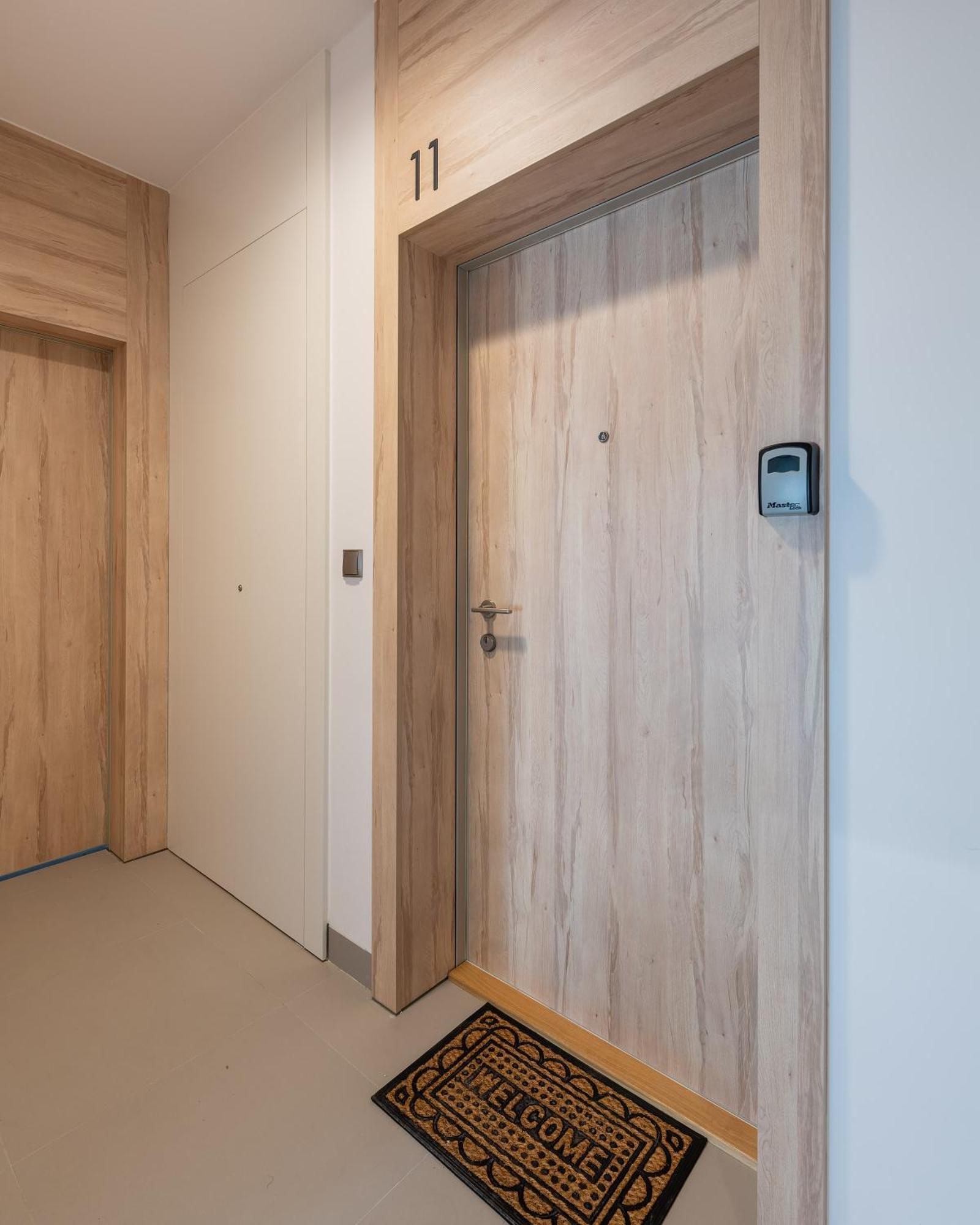 Airport Okecie Cybernetyki Apartments Warsawa Ruang foto